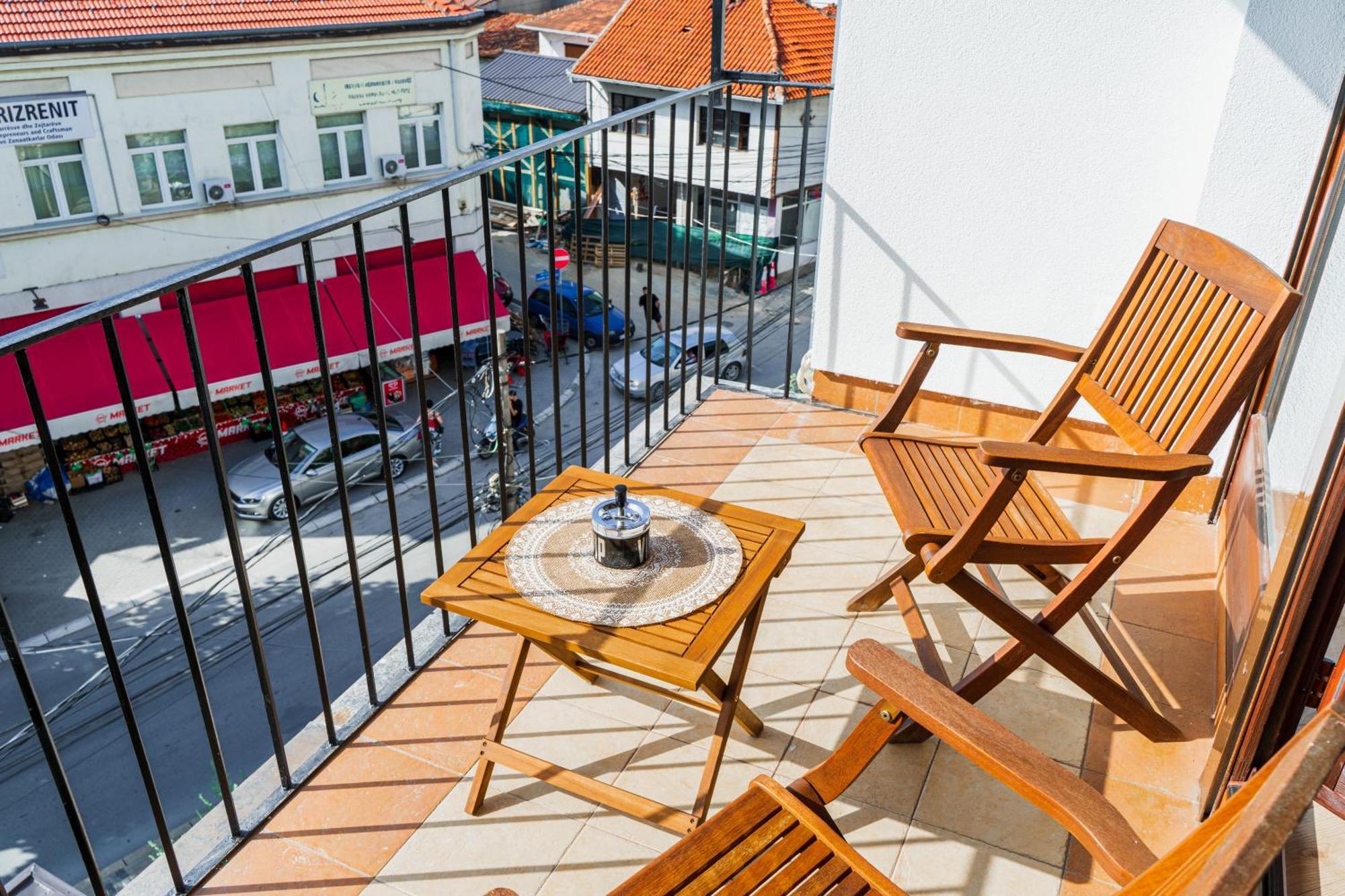 Nani Apartment Призрен Экстерьер фото